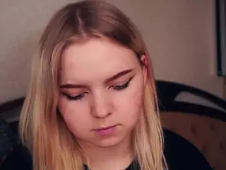 Lora's Live Sex Cam Show