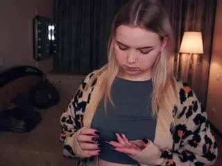 Lora's Live Sex Cam Show