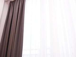 Mila live cam preview