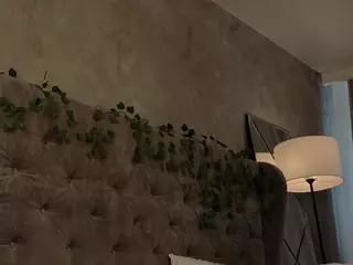 NoreenCovert's Live Sex Cam Show