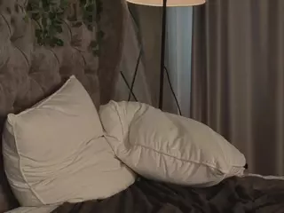 NoreenCovert's Live Sex Cam Show