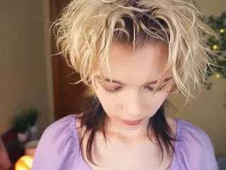 Lilian's Live Sex Cam Show