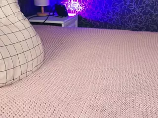 Flora's Live Sex Cam Show