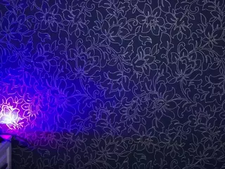 Flora's Live Sex Cam Show