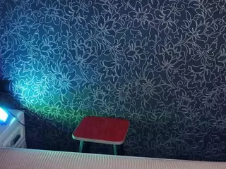 Flora's Live Sex Cam Show