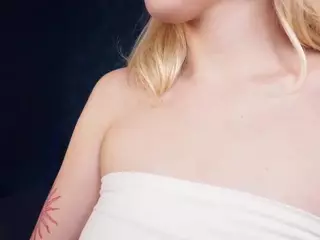 Flora's Live Sex Cam Show