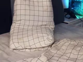 Flora's Live Sex Cam Show