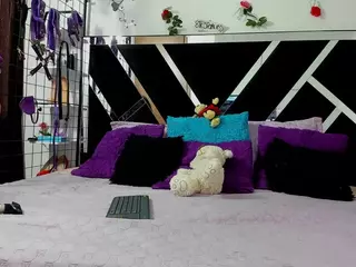 thedreamgirlss's Live Sex Cam Show