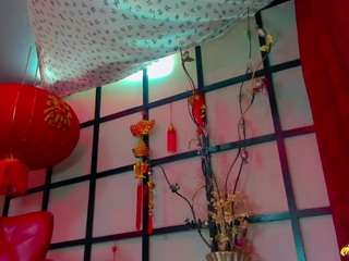 agathaa-monfort Live Webcam on CamSoda