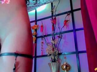agathaa-monfort Live Webcam on CamSoda