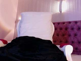 agathaa-monfort Live Webcam on CamSoda