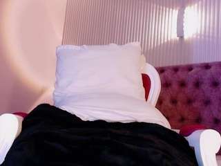 agathaa-monfort Live Webcam on CamSoda