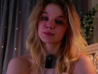 alodiaganter's CamSoda show and profile