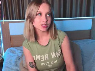Ellie Dolly's Live Sex Cam Show