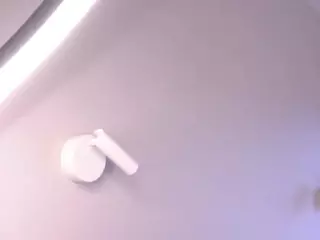 Kiki's Live Sex Cam Show