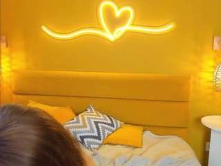 Live cam show with KetrinWhitee