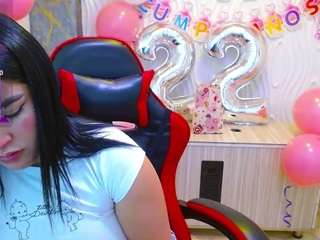 luna-torres live cam profile