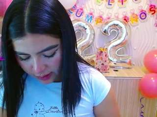 luna-torres live cam profile