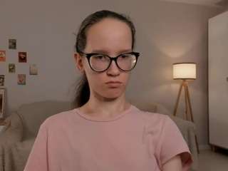 lynettebails Live Webcam on CamSoda