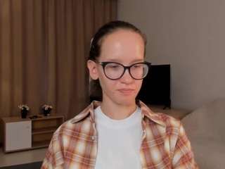 lynettebails Webcam Model Profile