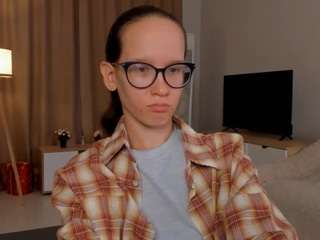 lynettebails Live Webcam on CamSoda
