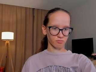 lynettebails webcam