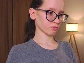 lynettebails's CamSoda show and profile