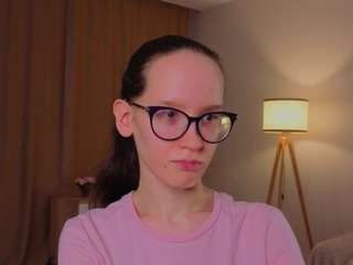 lynettebails Live Webcam on CamSoda