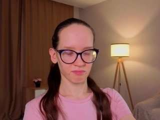 lynettebails live cam profile