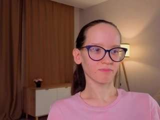 lynettebails live cam profile