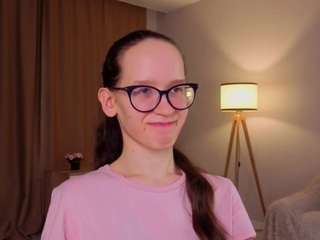 lynettebails live cam profile