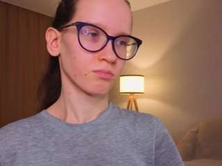 lynettebails live cam profile