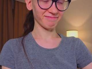 lynettebails live cam profile