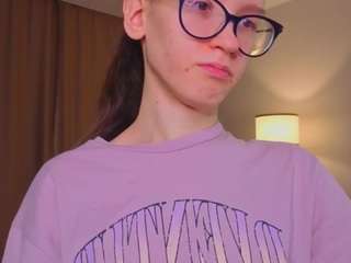 lynettebails live cam profile