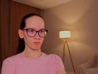 lynettebails's CamSoda show and profile