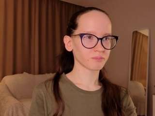 lynettebails's CamSoda show and profile