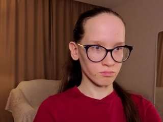 lynettebails's CamSoda show and profile