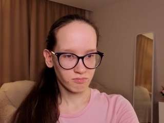 lynettebails's CamSoda show and profile