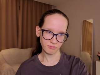 lynettebails's CamSoda show and profile