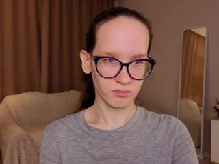 lynettebails's CamSoda show and profile