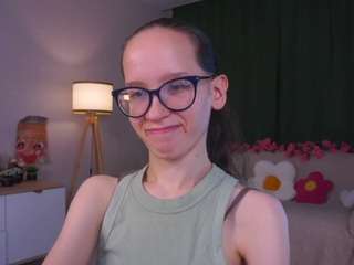 LynetteBails live webcam show