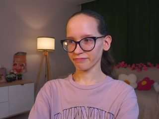 LynetteBails live webcam show