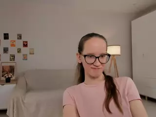 LynetteBails's Live Sex Cam Show
