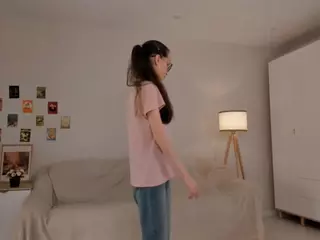 LynetteBails's Live Sex Cam Show