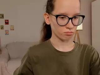 LynetteBails's Live Sex Cam Show