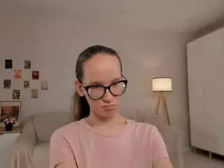 LynetteBails's Live Sex Cam Show