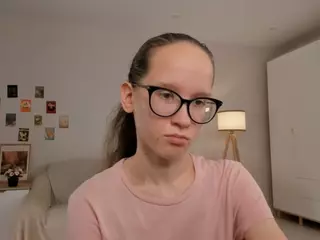 LynetteBails's Live Sex Cam Show