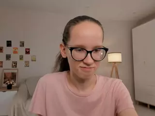 LynetteBails's Live Sex Cam Show