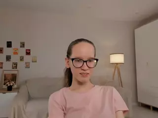 LynetteBails's Live Sex Cam Show