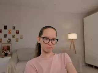 LynetteBails's Live Sex Cam Show